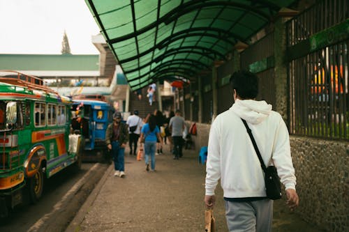 Photos gratuites de adulte, autobus, chemin de fer