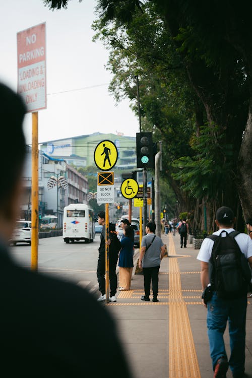 交通, 人, 公車 的 免费素材图片