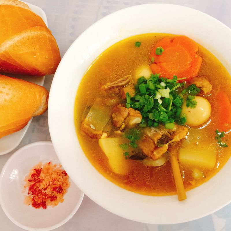 Spanish Chicken and Saffron Broth with Clams