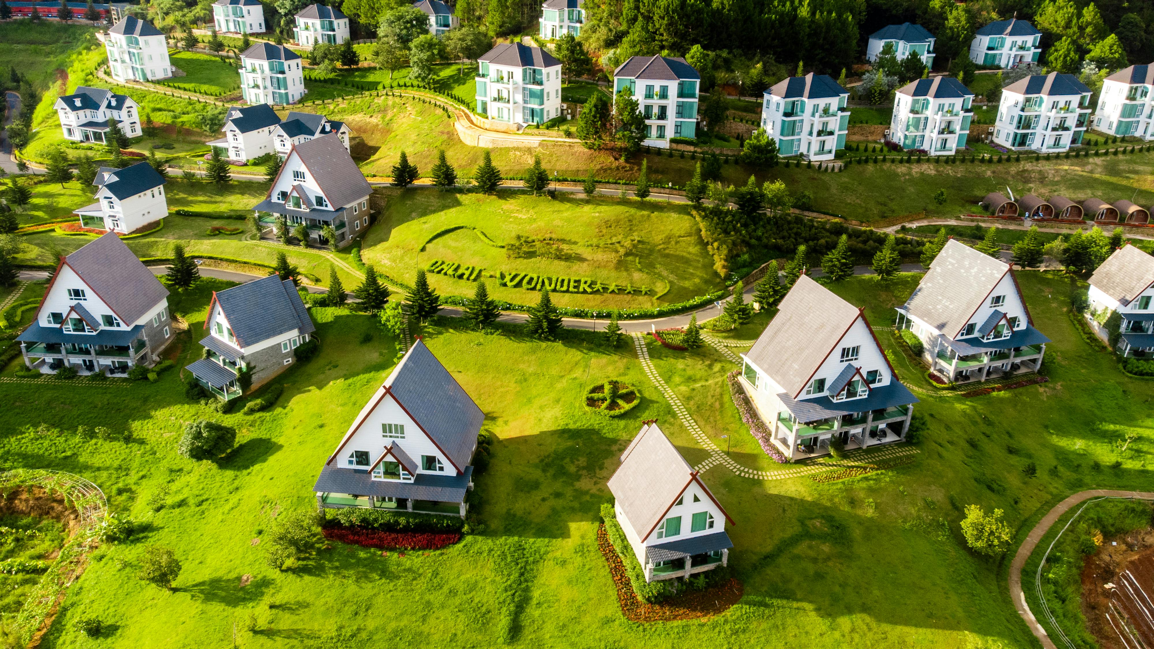 bungalows on ills in a valley