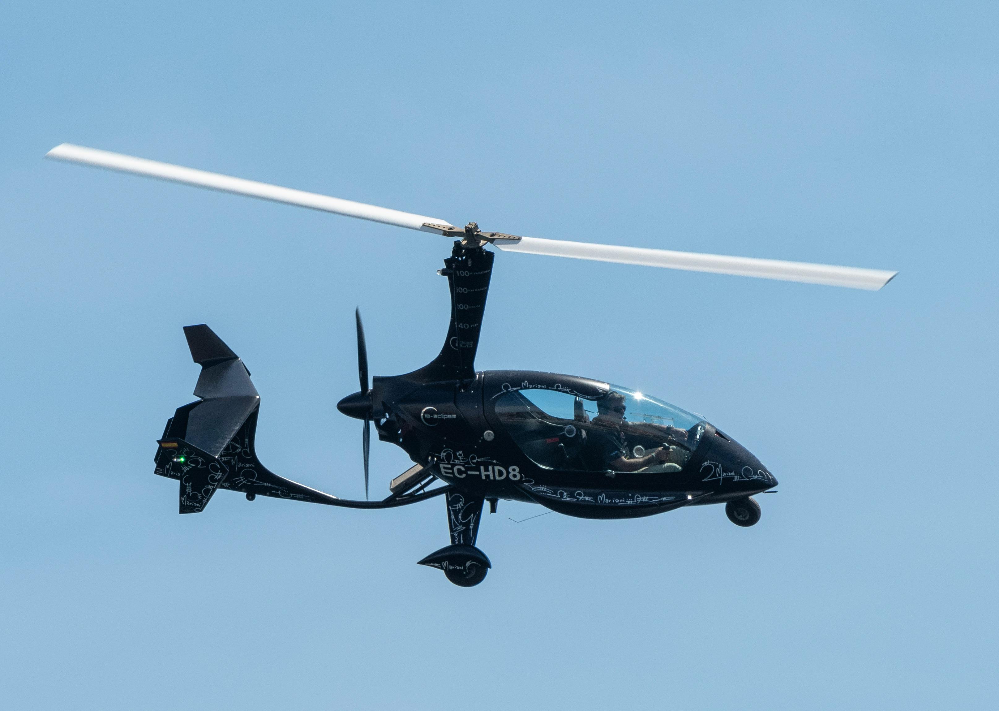 Joby Aviation’s electric air taxi set to revolutionize urban mobility — Photo by Jesús Esteban San José on Pexels