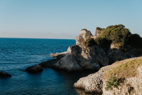 Photos gratuites de côte rocailleuse, en mer, fond de nature