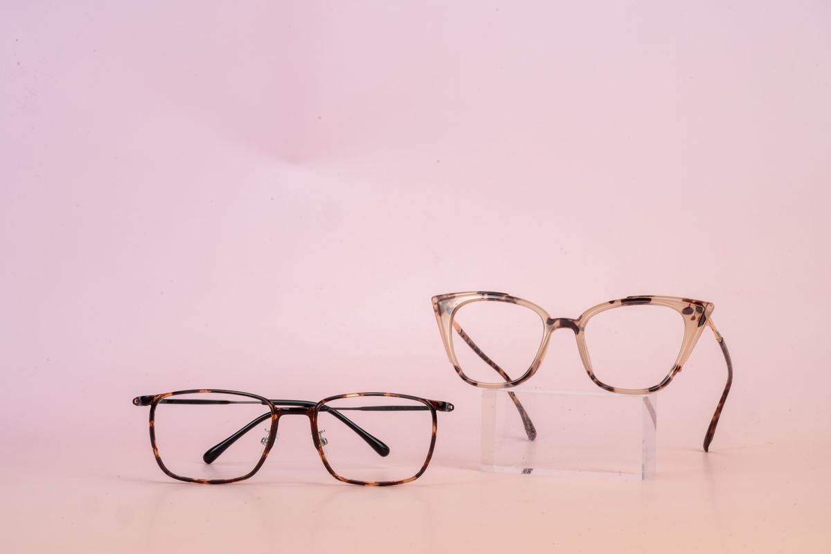 Cat-Eye Acetate