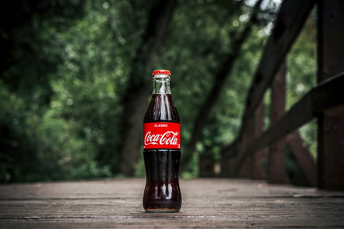 Coca cola (Foto: Pexels/Artem Beliaikin) Coca cola (Foto: Pexels/Artem Beliaikin)