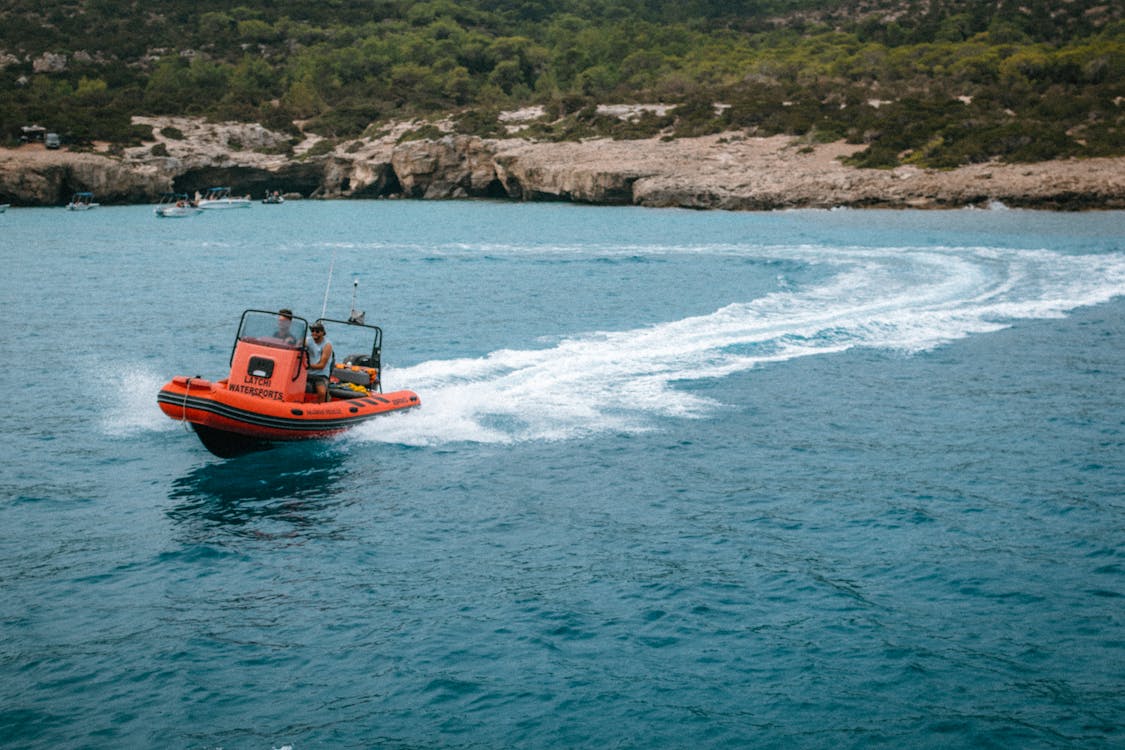 Δωρεάν στοκ φωτογραφιών με ακτή, ακτή απότομων βράχων, ακτή βράχου