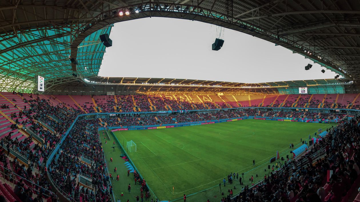 Soccer Betting Guide - Stadium Atmosphere Crowd at stadium during soccer match