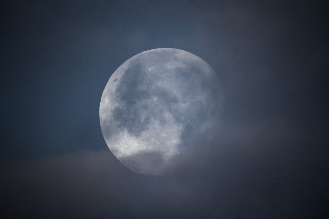 Foto profissional grátis de crepúsculo, declínio, lua