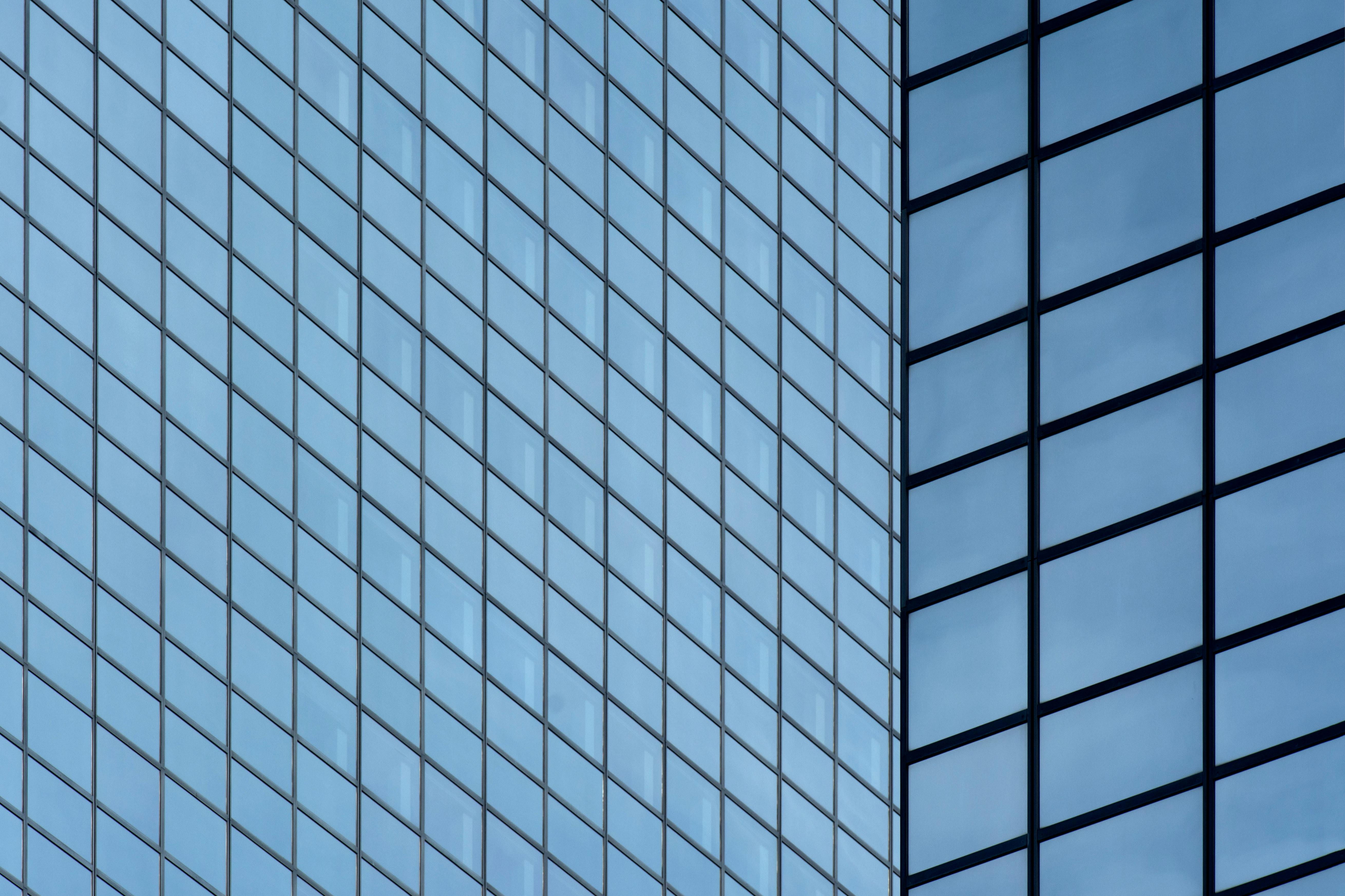 日经平均上涨751点，市场表现稳定