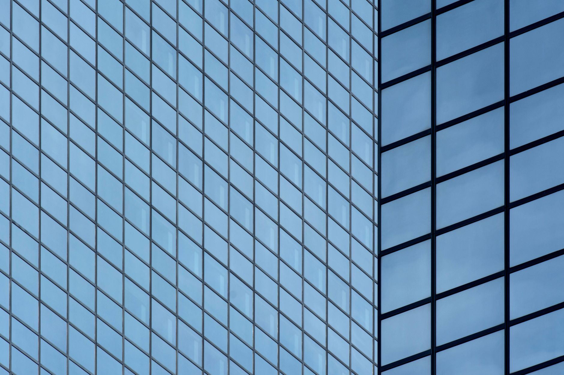 Repeating geometry on a glass tower