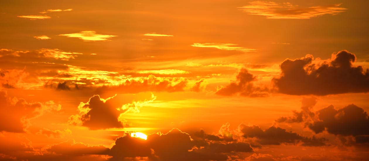 Sonnenstrahlen Durch Die Wolken