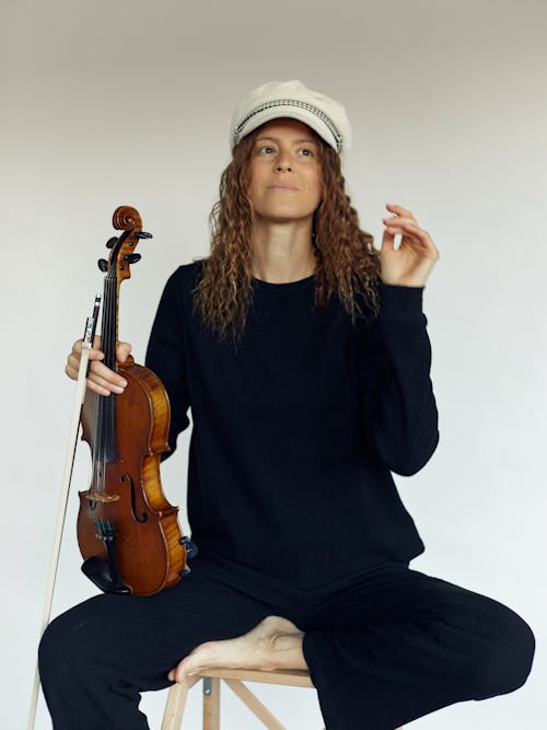 Free violinist portrait lifestyle Stock Photo