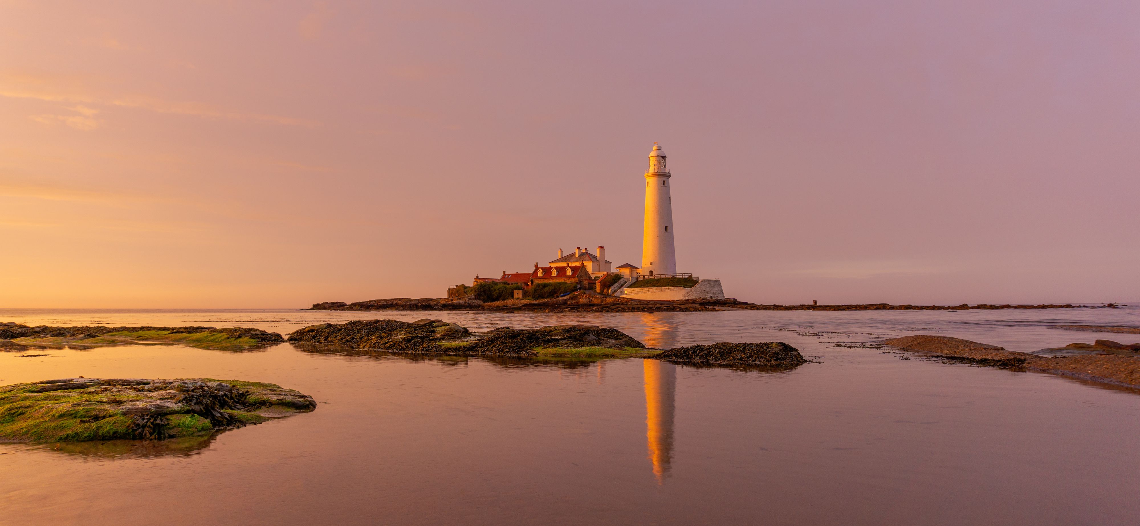 aaa destination guides — Photo by Ray Bilcliff on Pexels