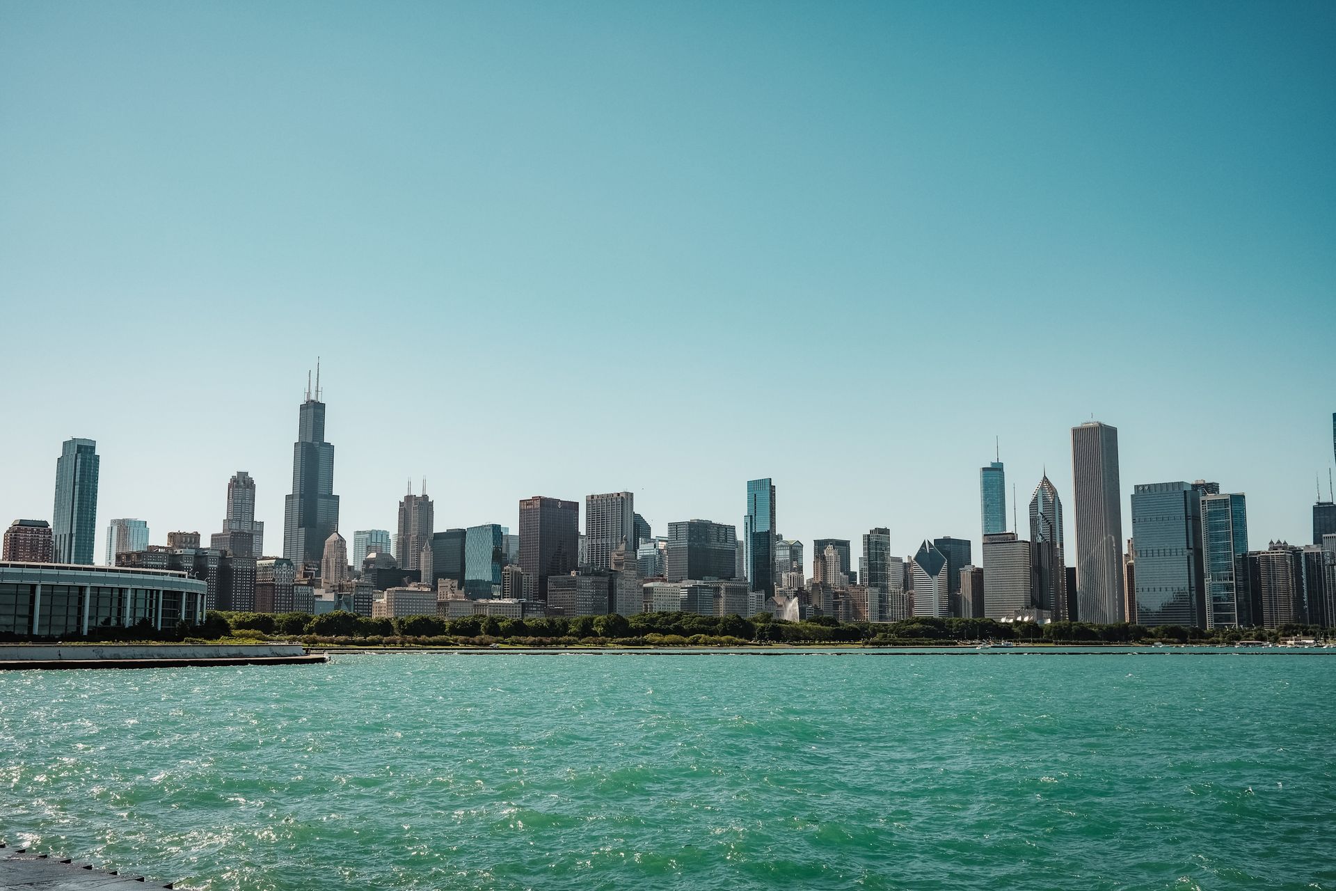 Affordable sustainable hotels in Chicago with verified eco credentials