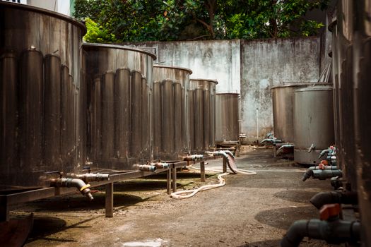 Teknologi cryogenic storage tank untuk industri LNG