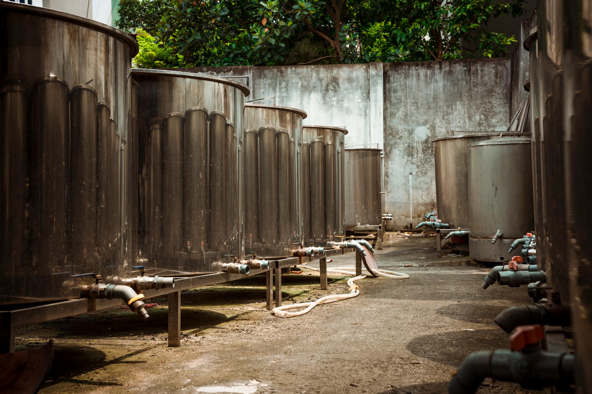 Large Metal Tub Containers