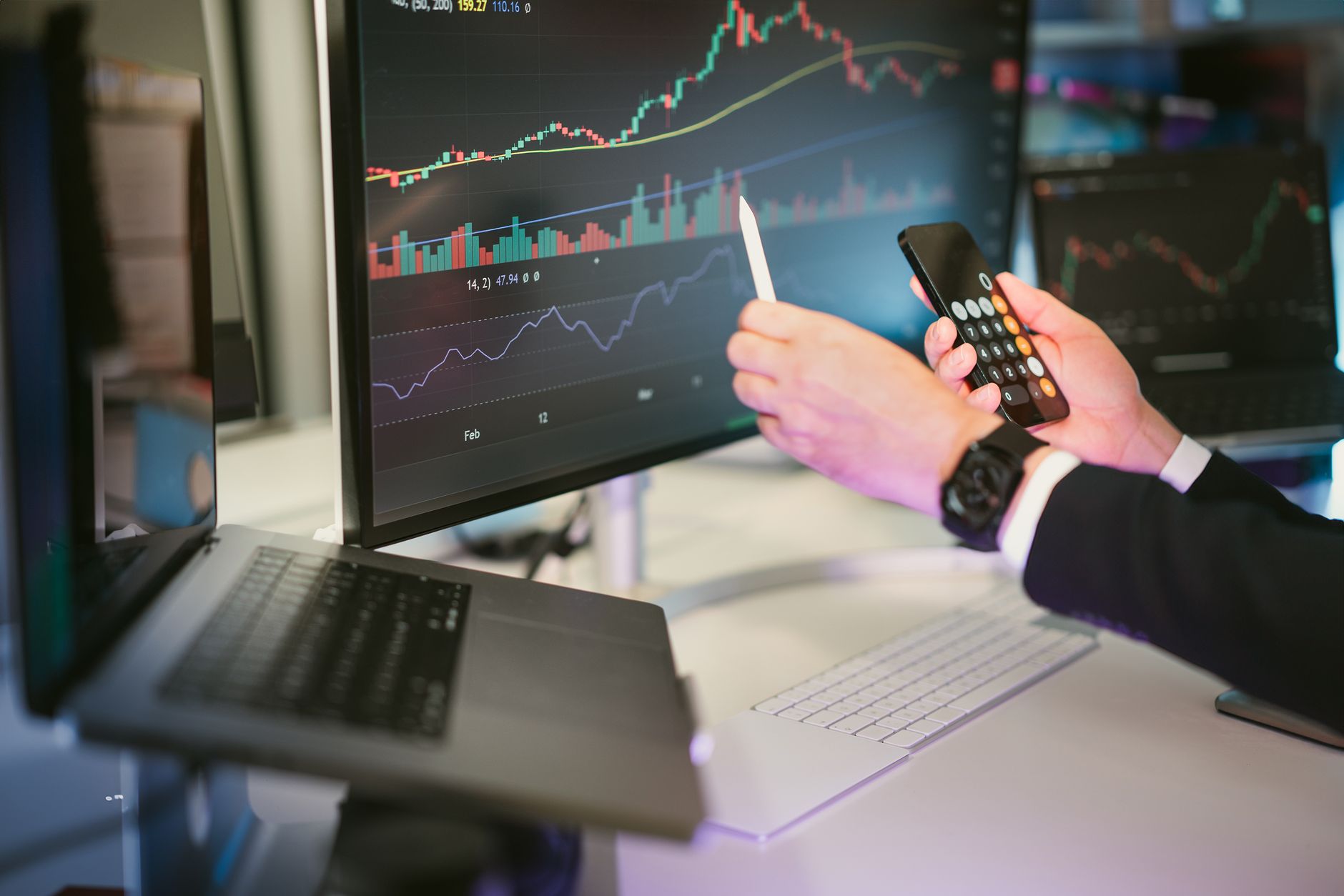 Business First Bancshares (BFST) Director Sells $635,800 in Stock