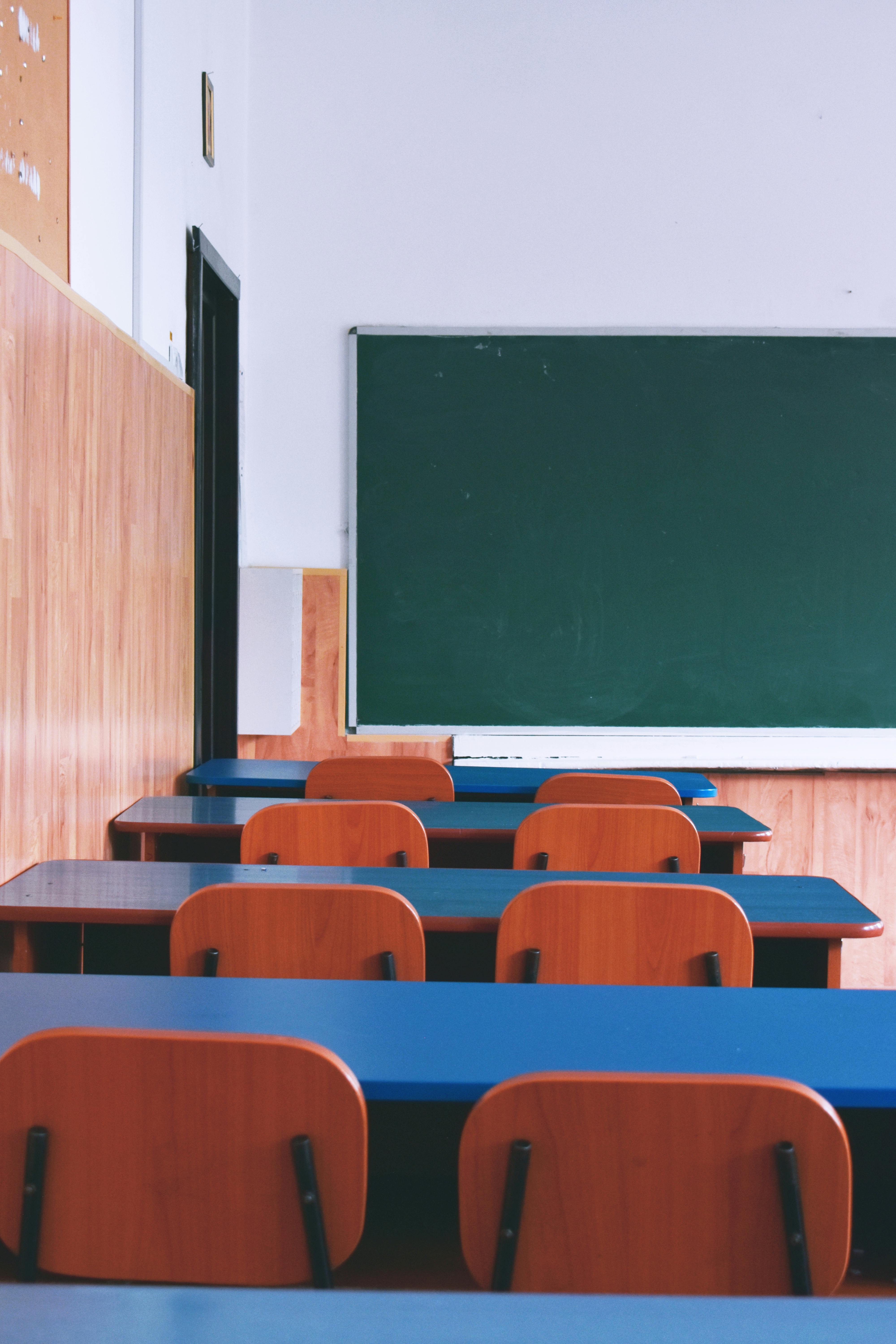 Classroom Background Photos, Download The BEST Free Classroom Background  Stock Photos & HD Images