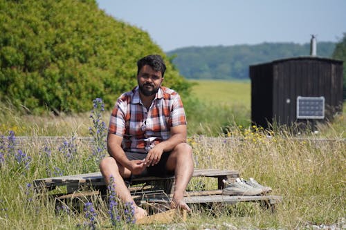 Fotos de stock gratuitas de adulto, al aire libre, campo