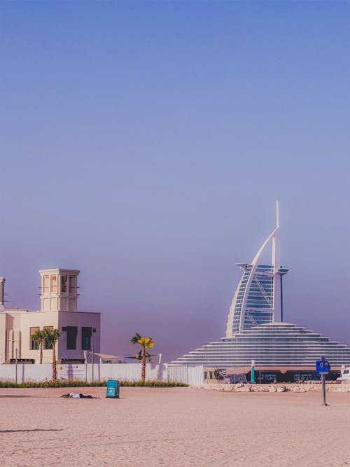 Kostenloses Stock Foto zu architektur, burj al arab, dämmerung