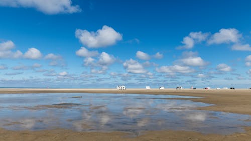 Darmowe zdjęcie z galerii z brzeg plaży, chmura, dania