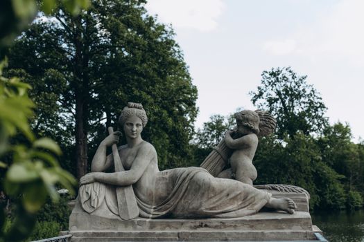 Lazienki Park royal palace — Warsaw