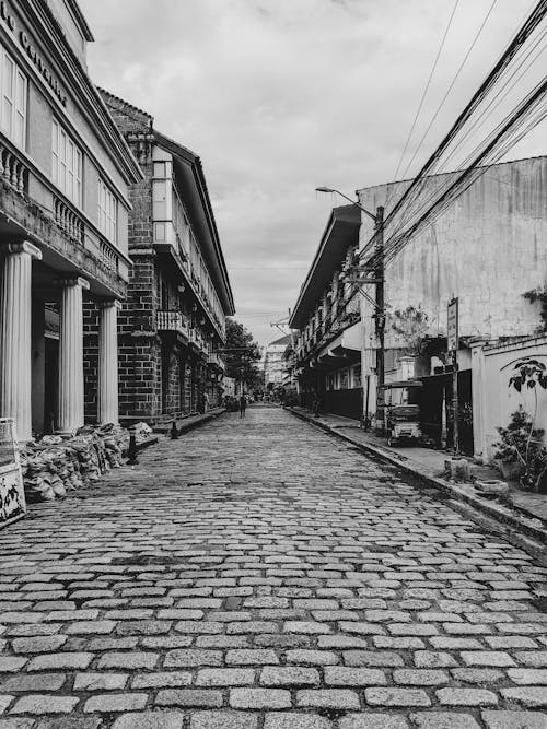 Foto d'estoc gratuïta de arquitectura històrica, barri antic, blanc i negre