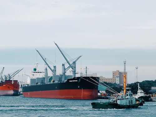 Free Photo of Ships on Port Stock Photo
