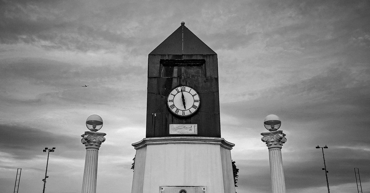 Centennial Clock Monument in Manila Rizal Park · Free Stock Photo