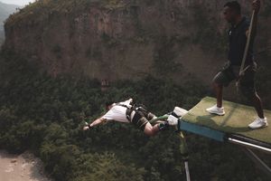 What to Expect on Your First Bungee Jump in Rishikesh