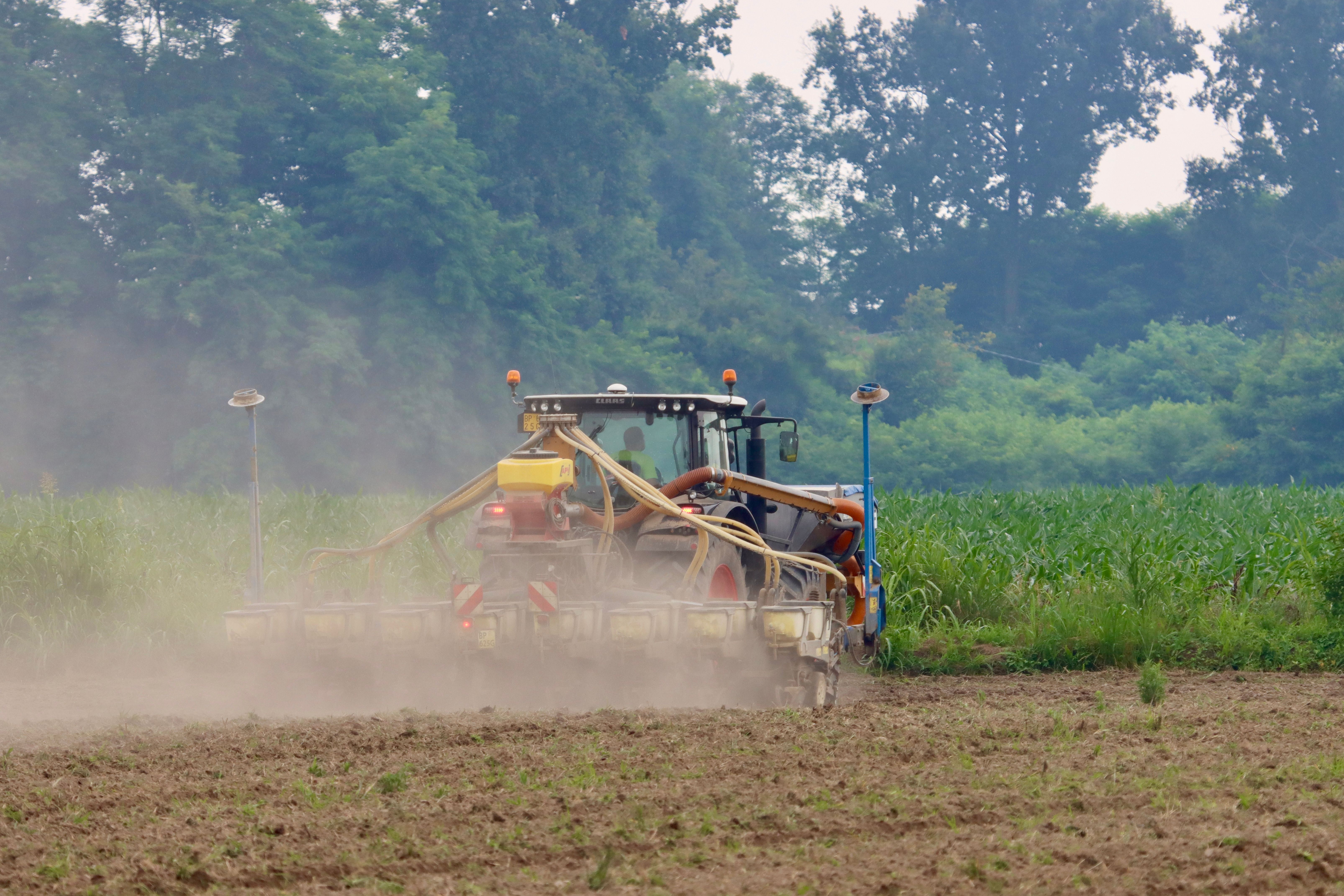 Comment Choisir un Semoir Agricole Adapté à Vos Cultures