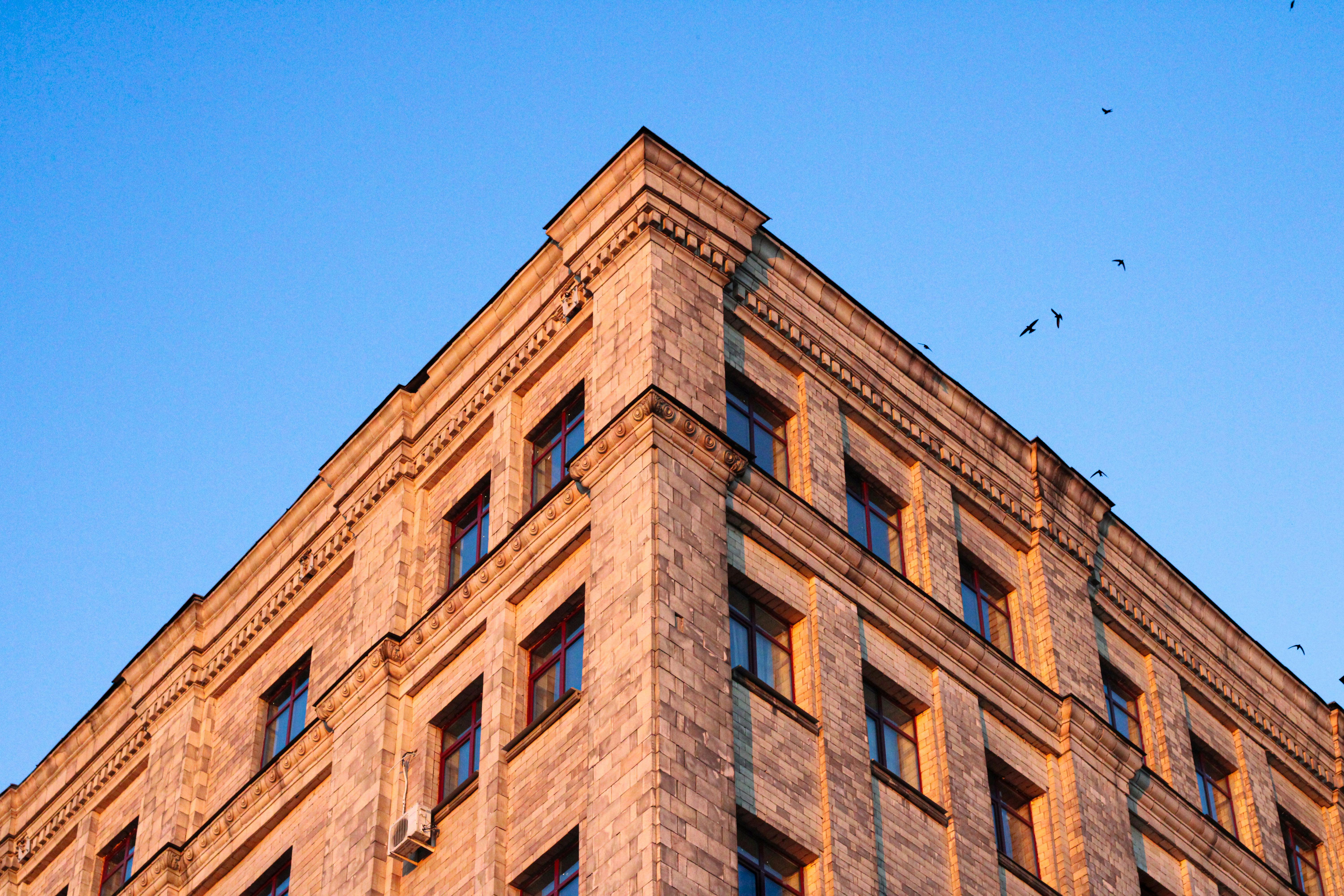 property management tenant screening — Photo by Andrii Smuryhin on Pexels