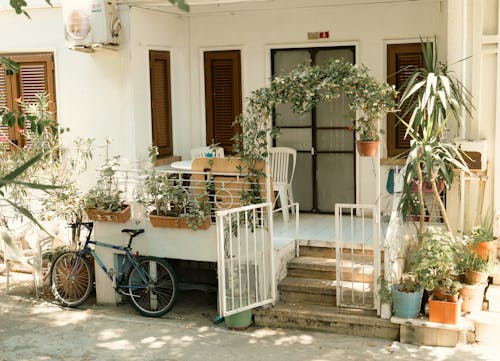 Photos gratuites de architecture, balcon, chaise