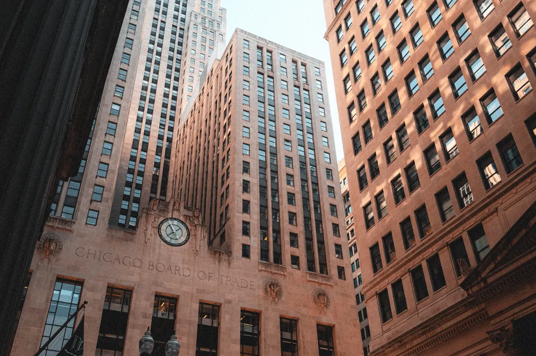 The 10 Best Places to Stay in Chicago (For Every Budget) 7 Low-angle view of a Loop skyscraper in Chicago's financial district near the Kimpton Gray Hotel