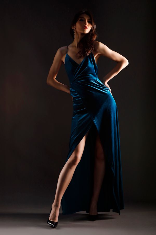 Navy velvet bodycon dress