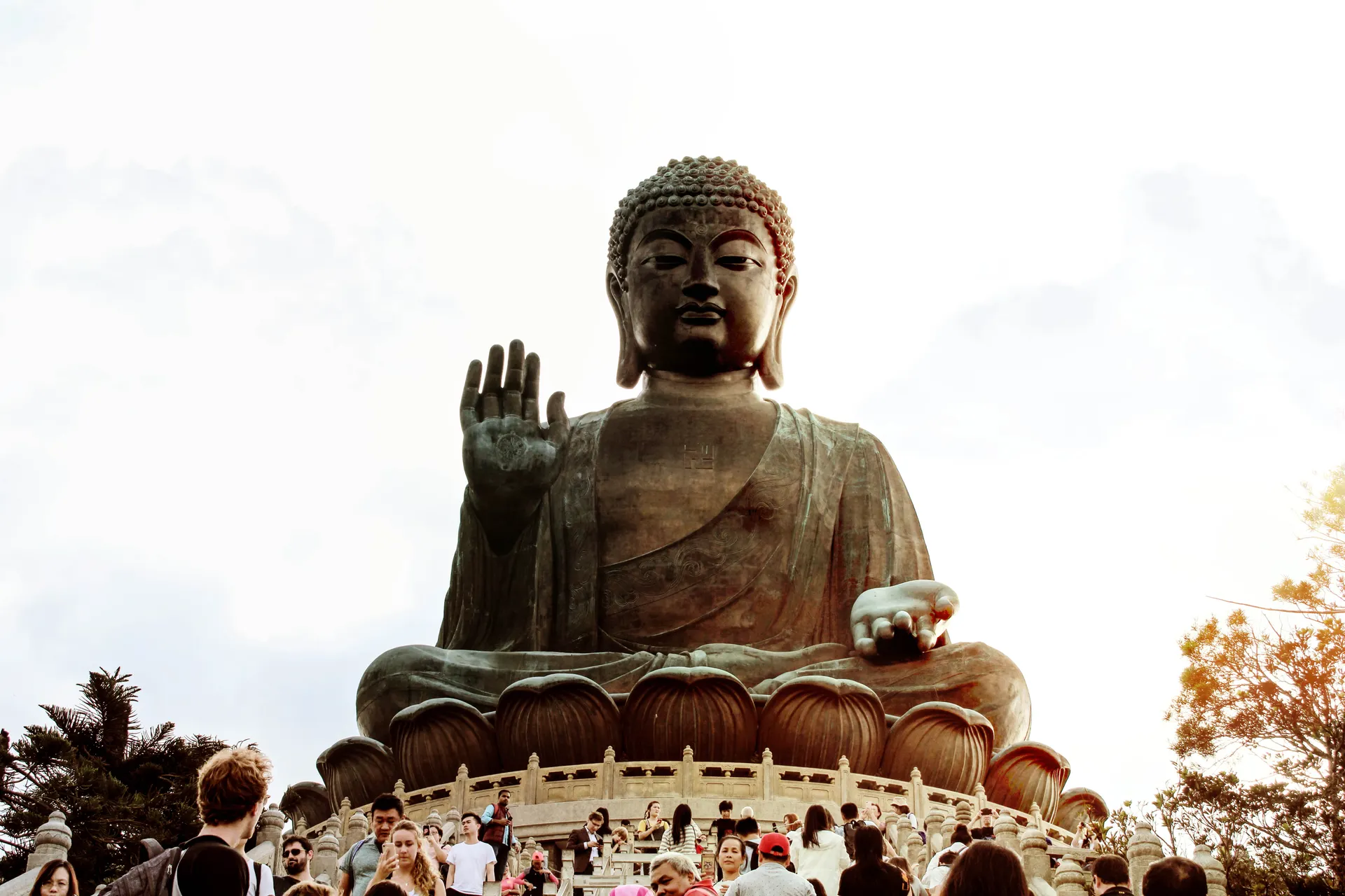 Premium Lantau Day Tour: Cable Car, Big Buddha, Tai O and Lunch