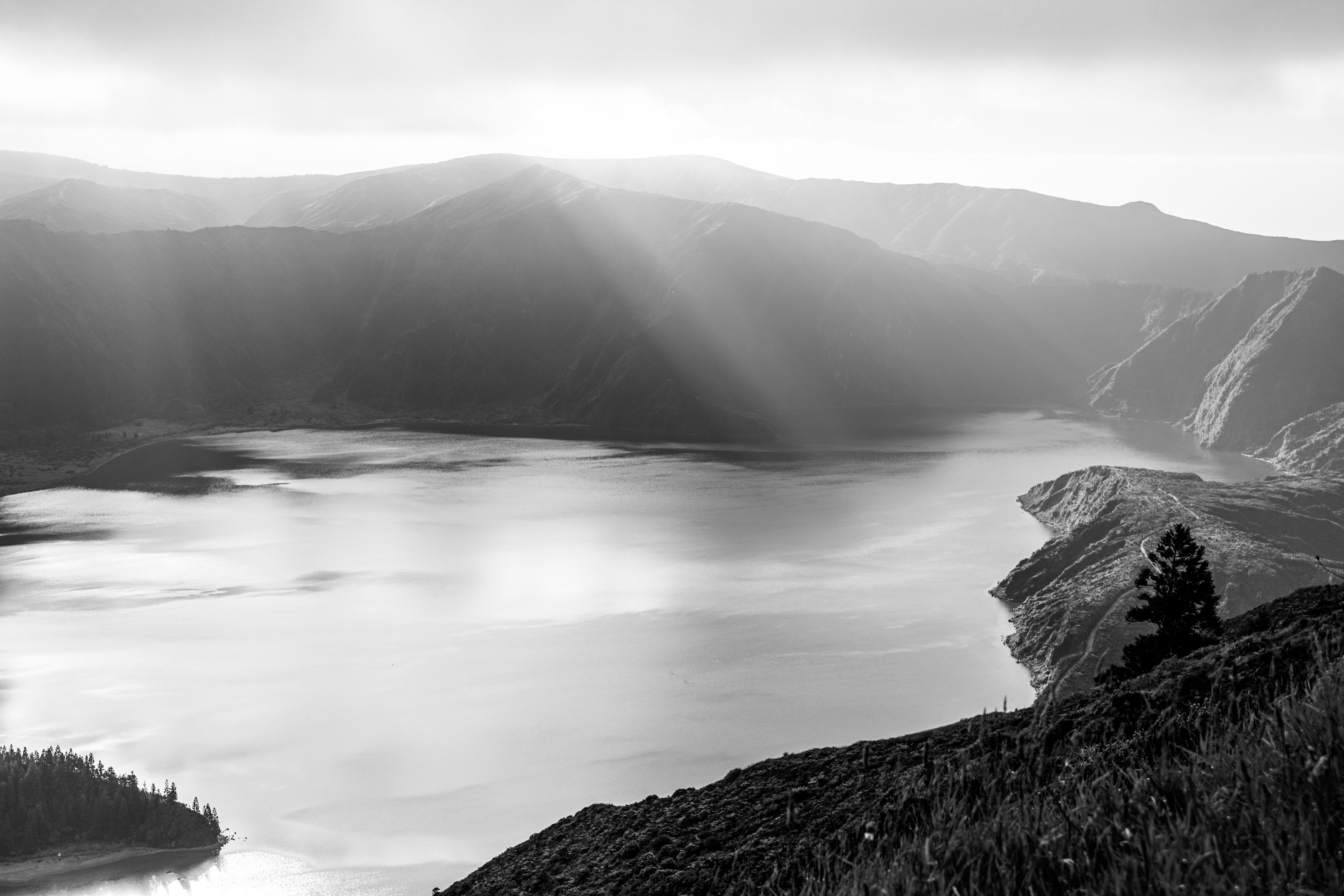 Lake and Hills in Black and White · Free Stock Photo