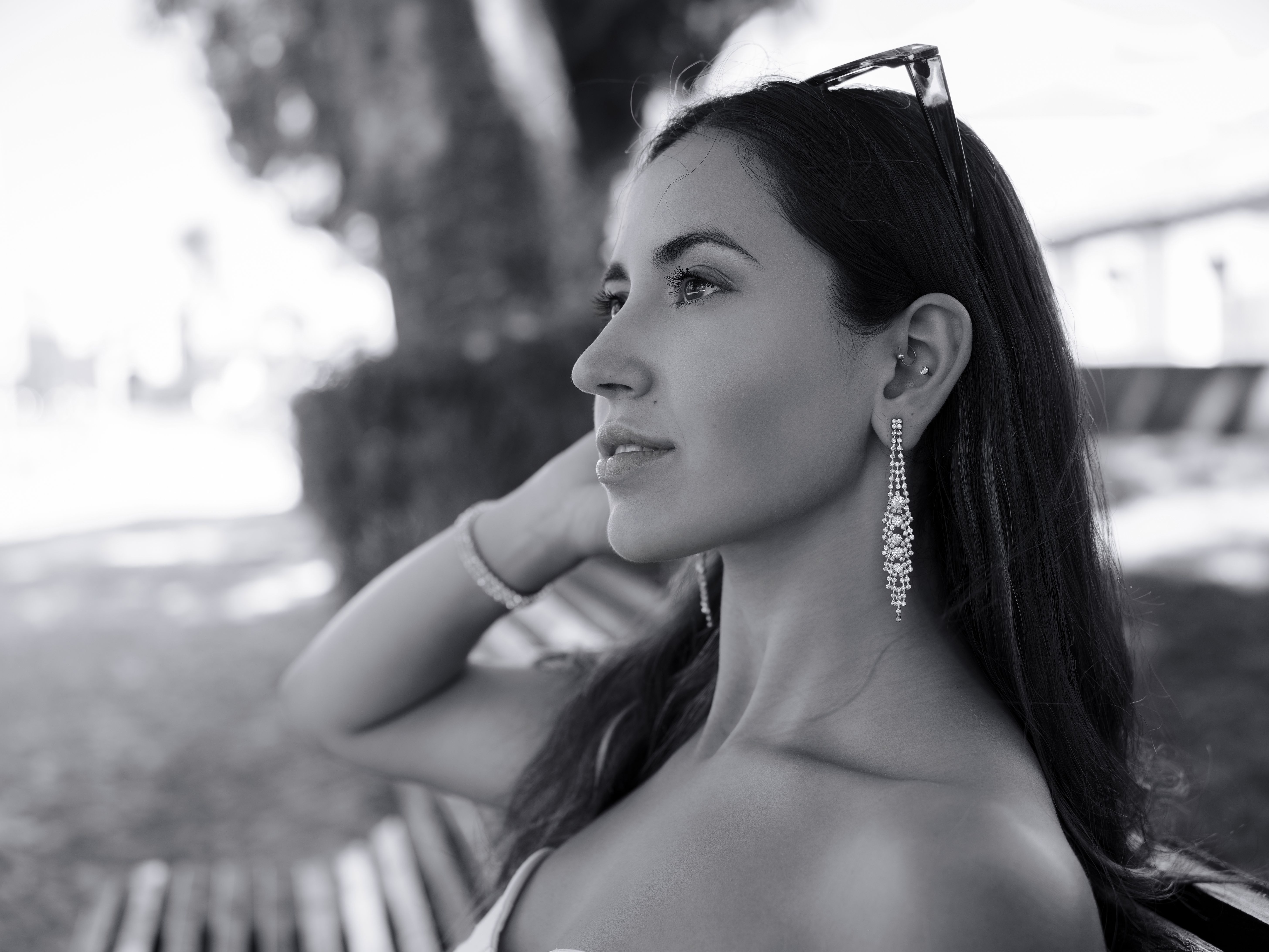 Brunette Woman Portrait in Black and White · Free Stock Photo