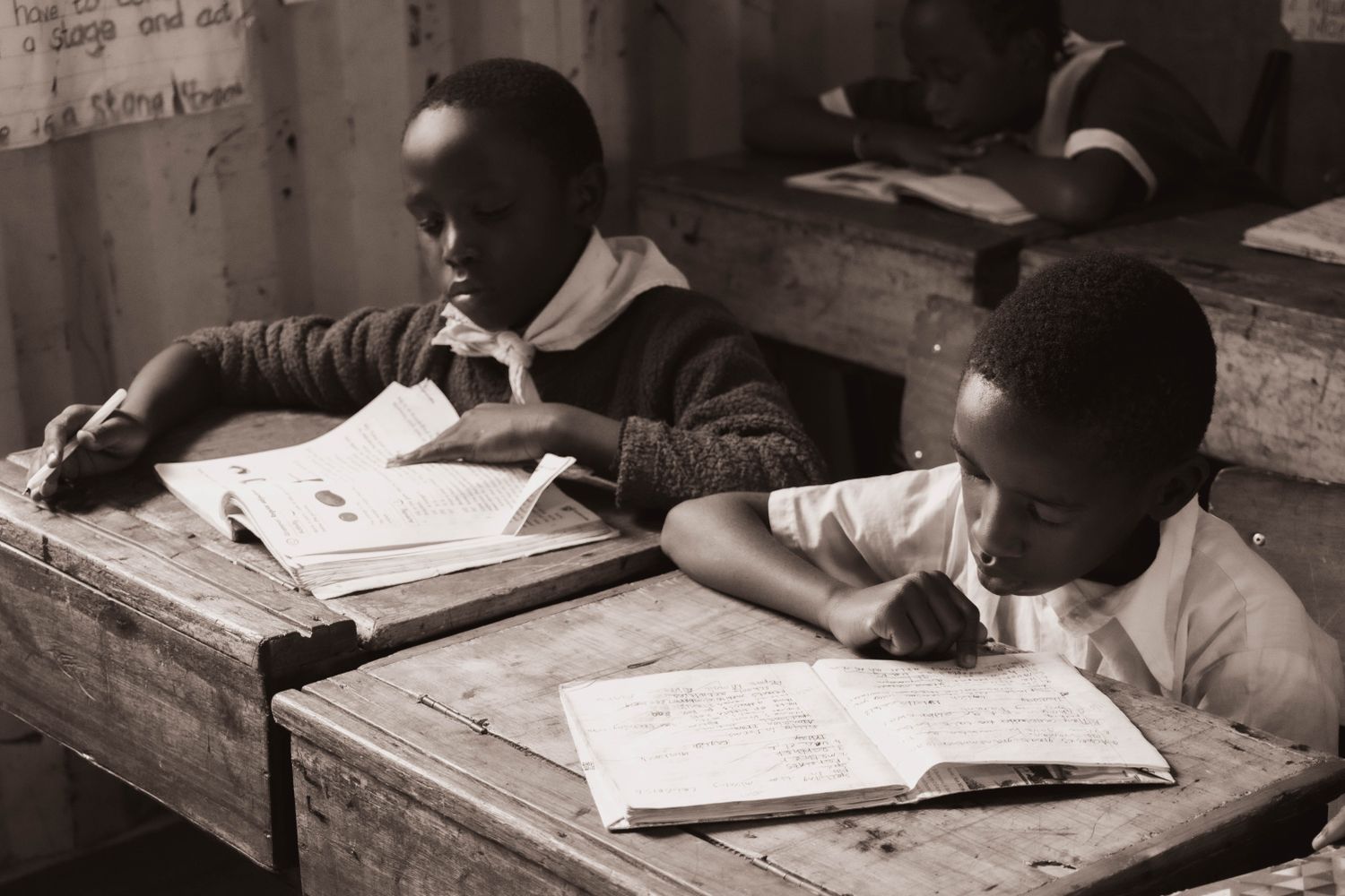 African children reading and learning together