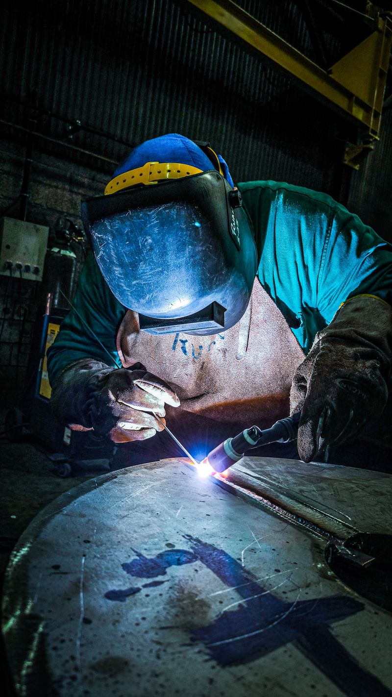 Laying a TIG bead on a replacement spool
