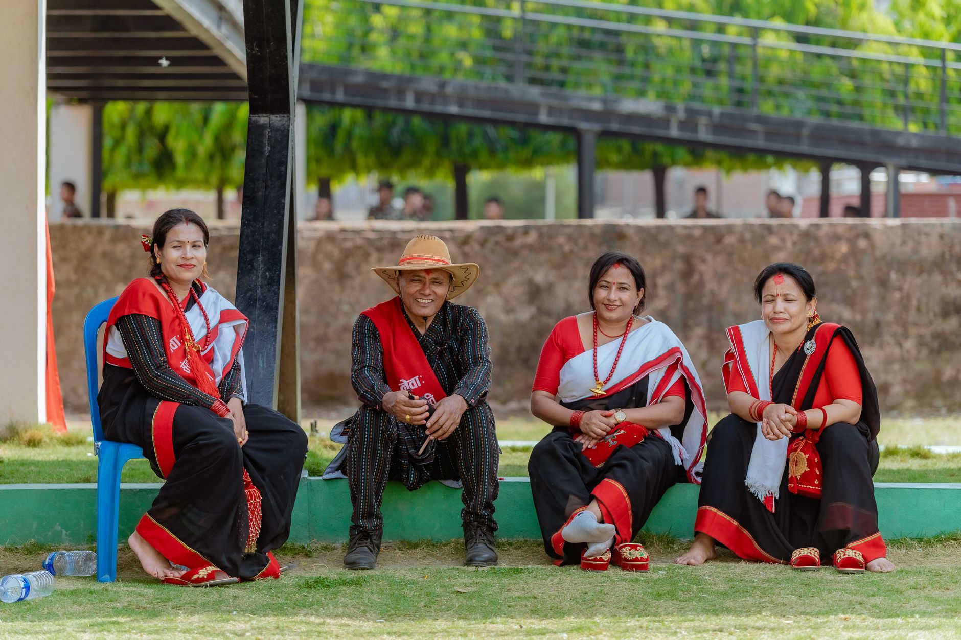 Thiên Bình tìm thấy sự hòa hợp khi thư giãn cùng gia đình ở công viên.