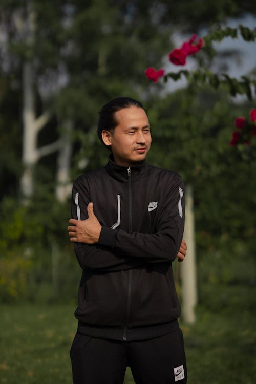 Nike black tracksuit men online