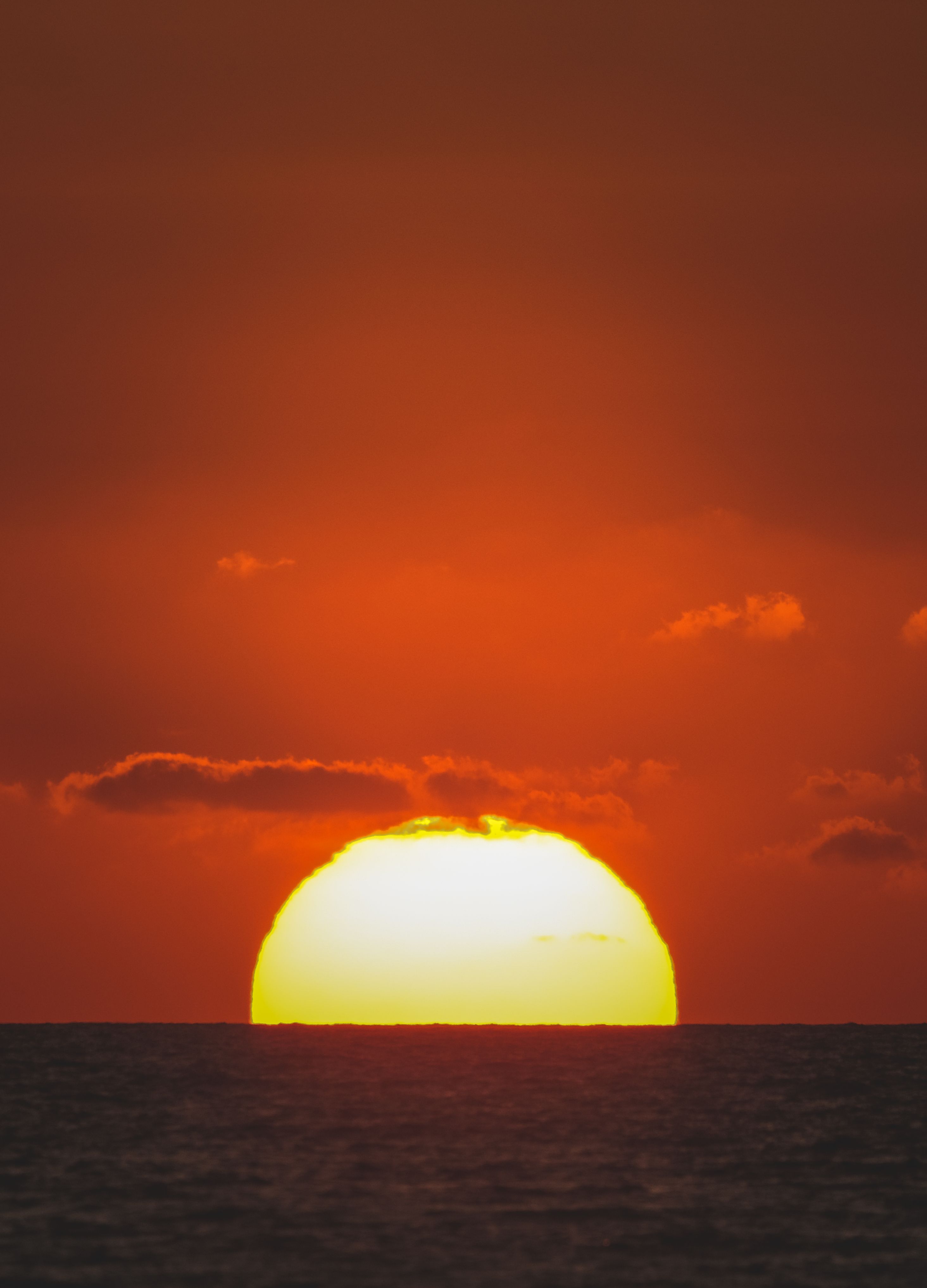 Scenic Sunset over Sea · Free Stock Photo