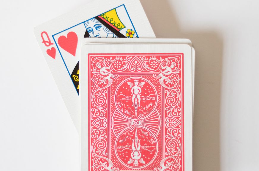 Online Casino: Spielautomaten und Live-Spiele im Überblick