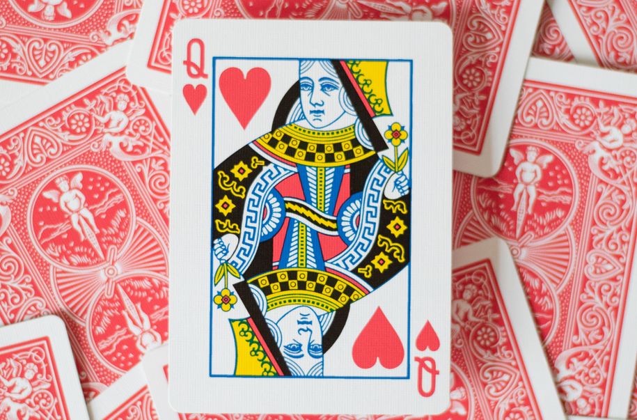 Online Casino: Spielautomaten und Live-Spiele im Überblick