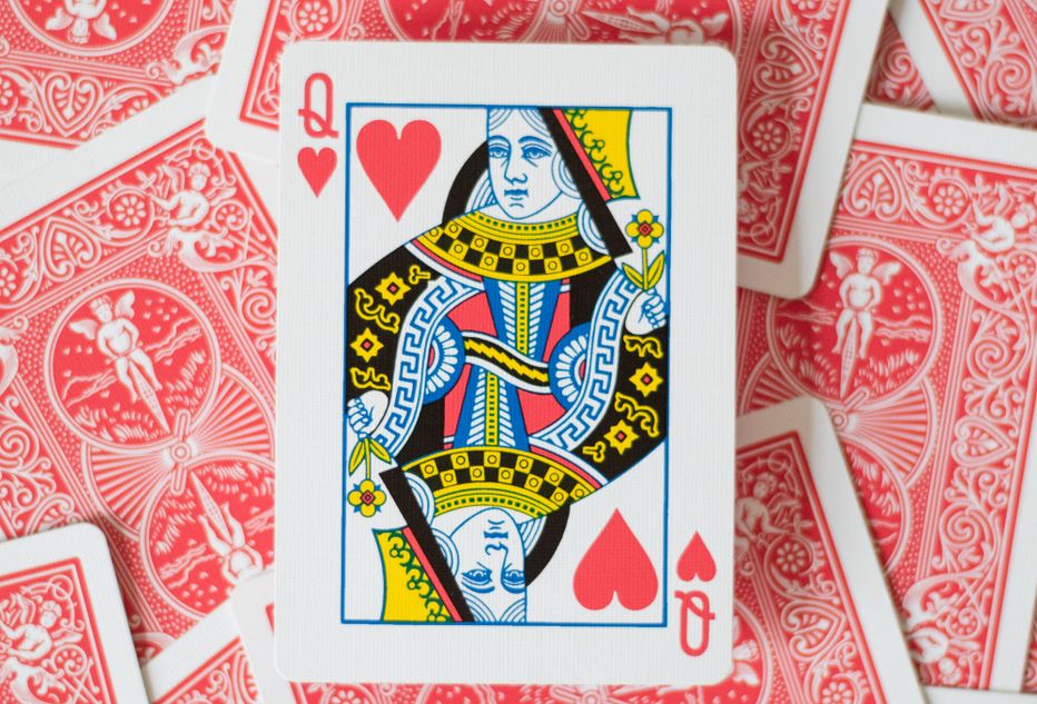 Online Casino: Spielautomaten und Live-Spiele im Überblick