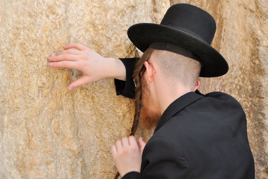 Lamentations: Mourning the Fall of Jerusalem – Unveiling the Agony and Hope Lamentations: Mourning the Fall of Jerusalem – Unveiling the Agony and Hope