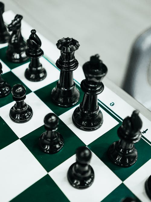 8,900+ Online Chess Stock Photos, Pictures & Royalty-Free Images