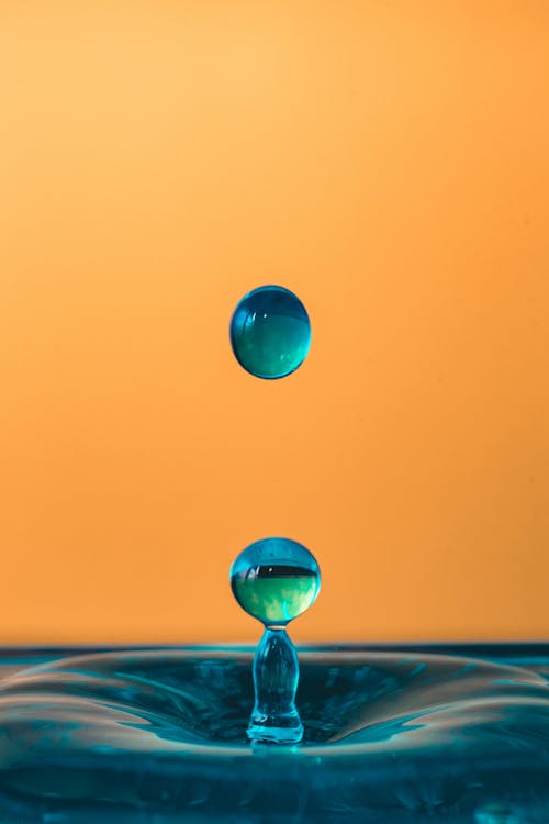 Free Water Drops Wallpaper Stock Photo