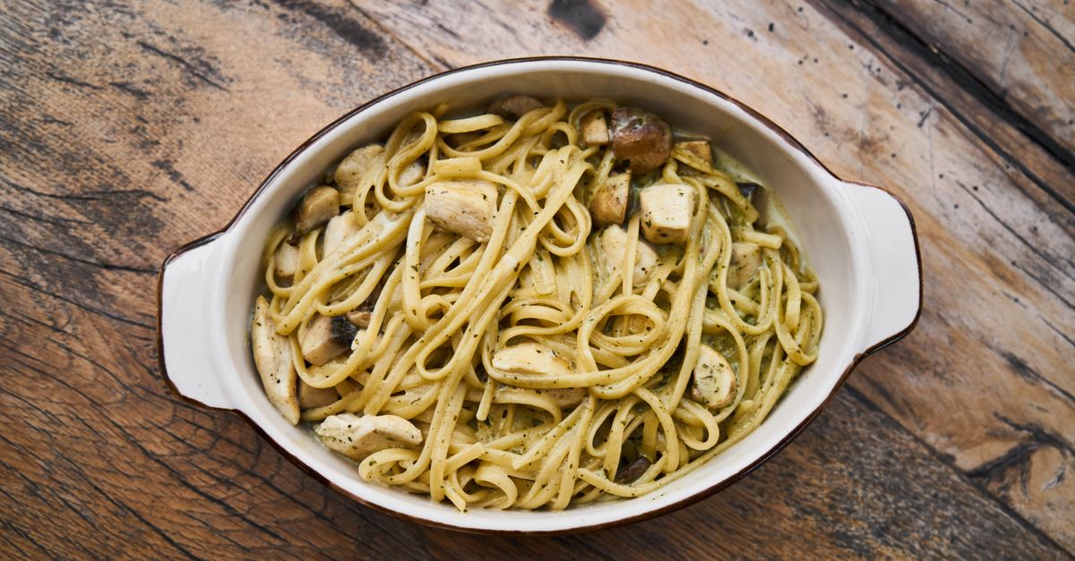 Cómo hacer una salsa de pesto perfecta: receta y secretos