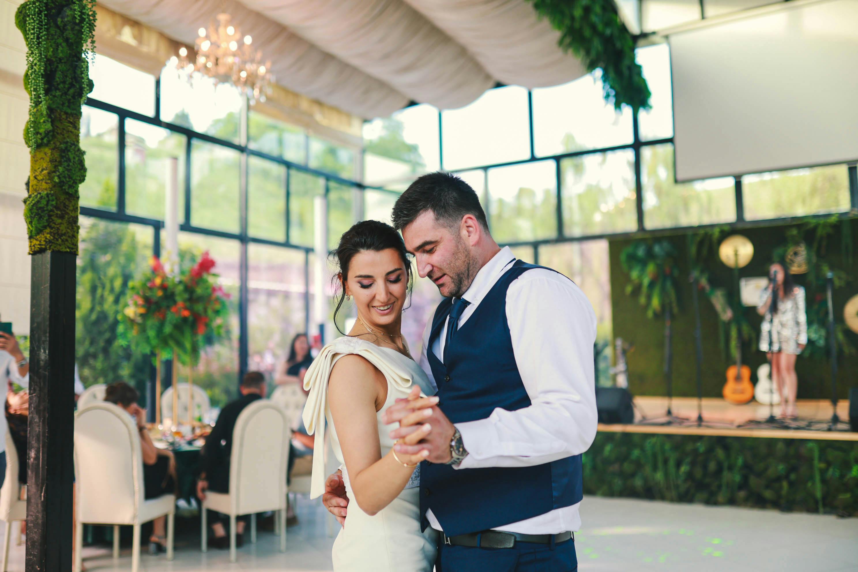 The Best Wedding Venues in CT — Photo by optical service on Pexels